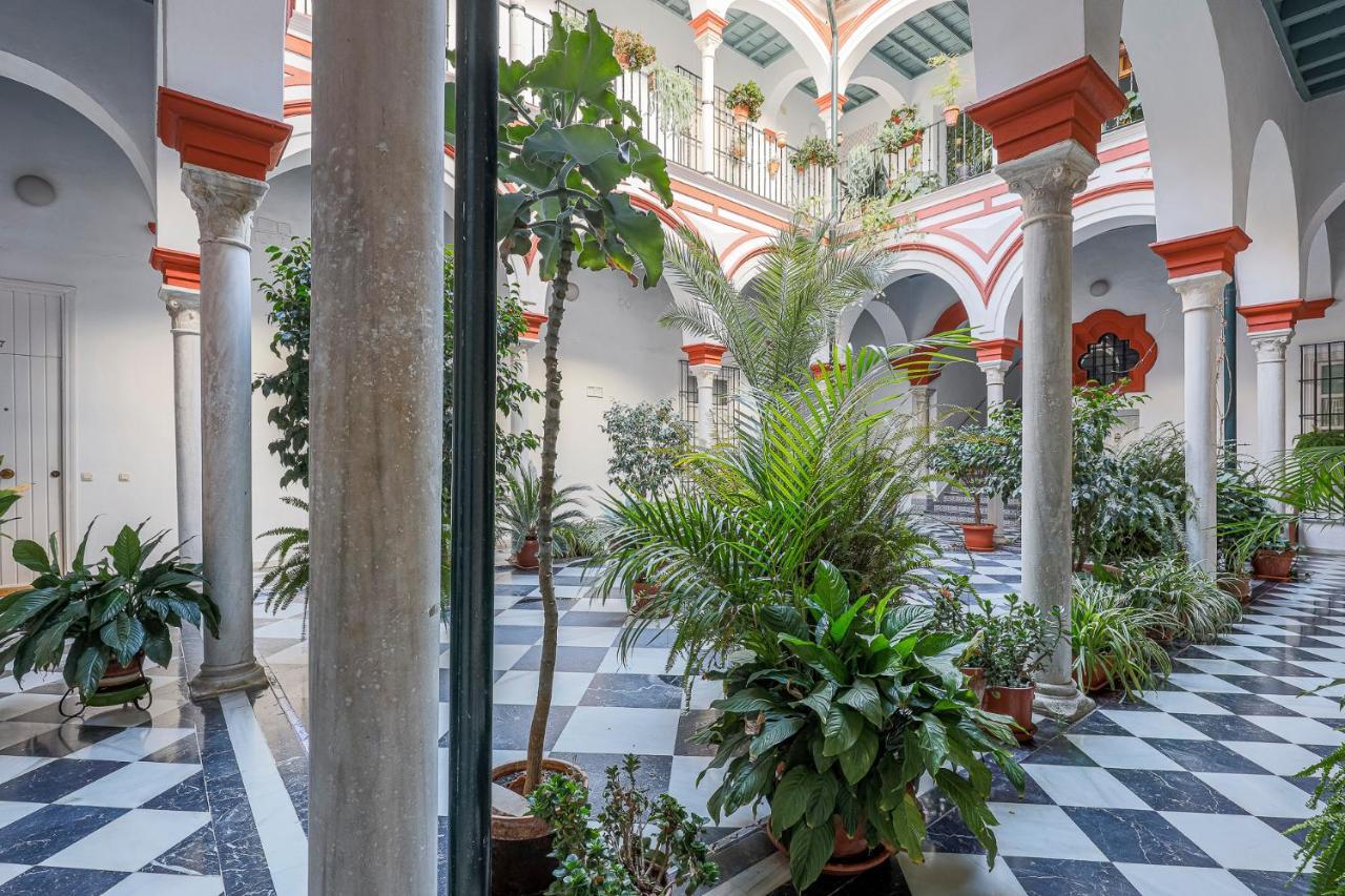 Apt. Casa Palacio Santa Cruz Cathedral Views - Σεβίλλη Εξωτερικό φωτογραφία