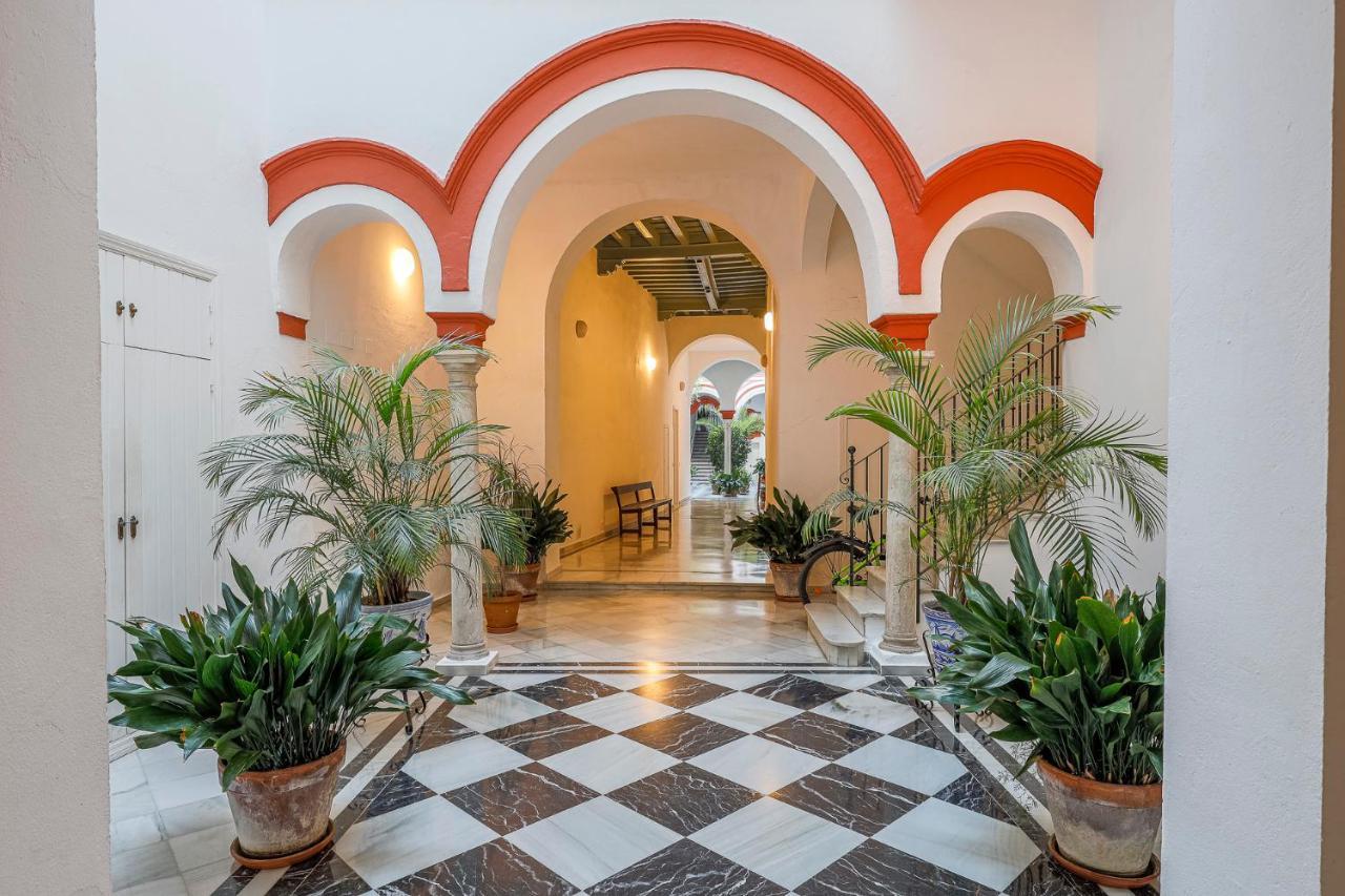 Apt. Casa Palacio Santa Cruz Cathedral Views - Σεβίλλη Εξωτερικό φωτογραφία